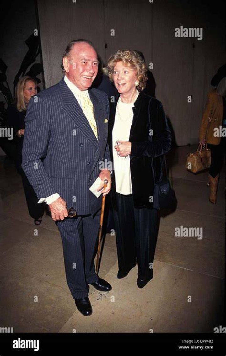 Darren McGavin Biography, Age, Height, Wife, Net Worth, Family