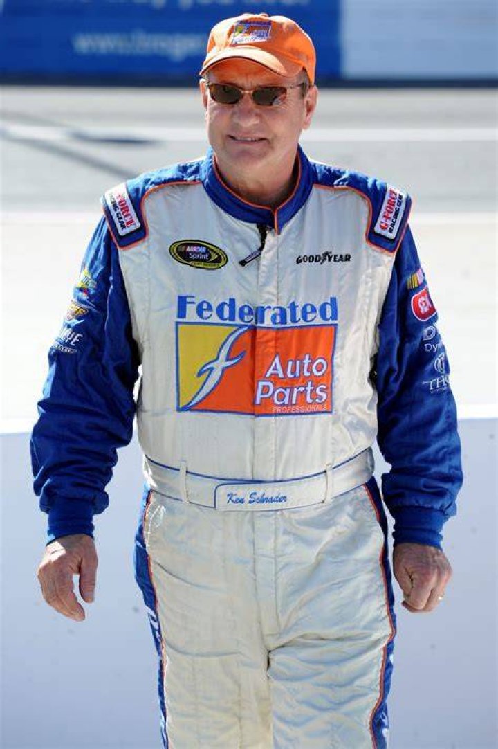 Ken Schrader Biography, Age, Height, Wife, Net Worth, Family