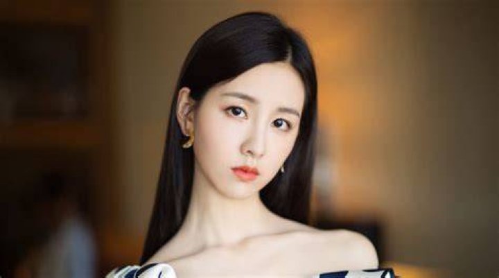 Tsai Yi-chen Biography, Age, Height, Husband, Net Worth, Family