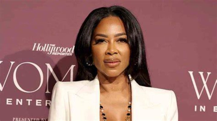 Vivian Davis Figures Biography, Age, Height, Husband, Net Worth, Family